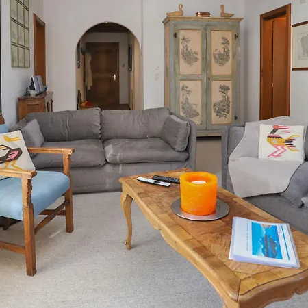 Апартаменты Chesa Prasuera 10 By Interhome