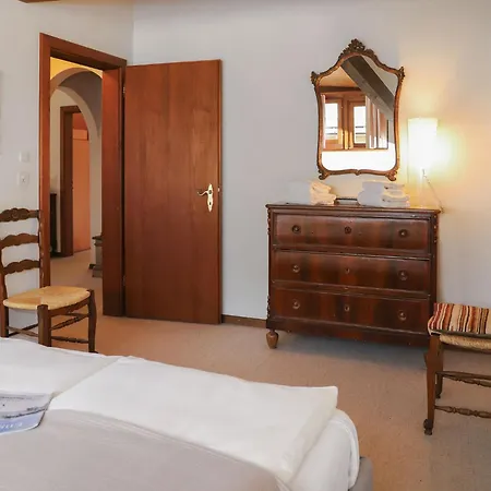 Chesa Prasuera 10 By Interhome